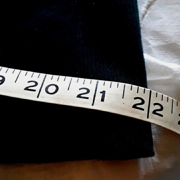 HOLT RENFREW mini sz 6 - Picture 6 of 7